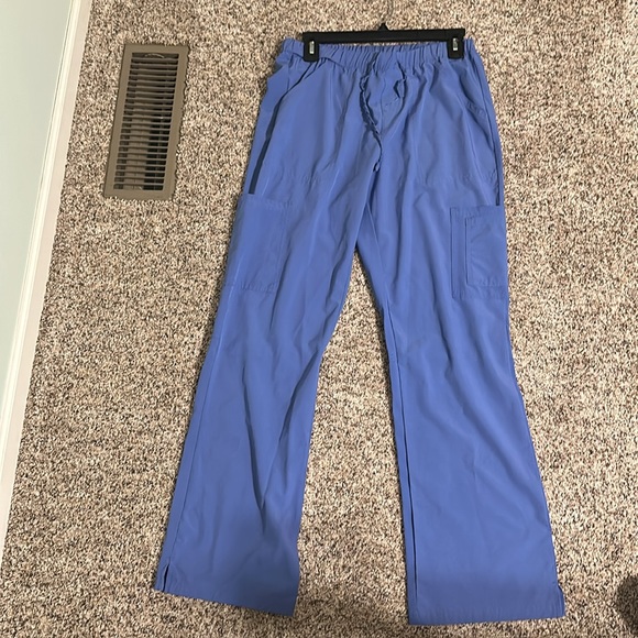 Scrub Set-Small - Picture 2 of 2